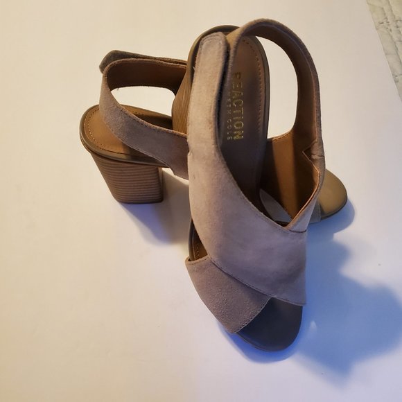Kenneth Cole Reaction Tan Suede Shoes Size 7 - Picture 4 of 9